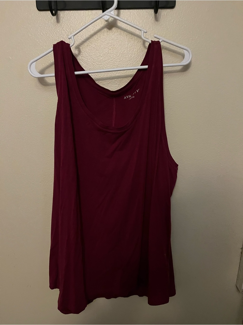 Ava & Viv Sleeveless Scoop Neck Tank Top - Burgundy